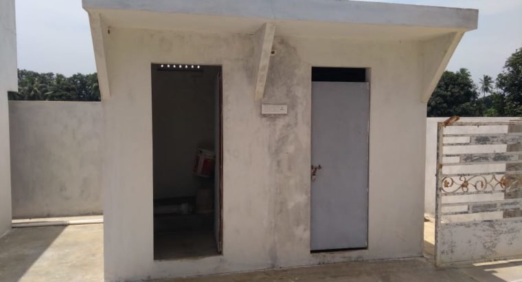 1 BHK House with Open Site for Sale at Vadlamuru / Gorinta Village Border