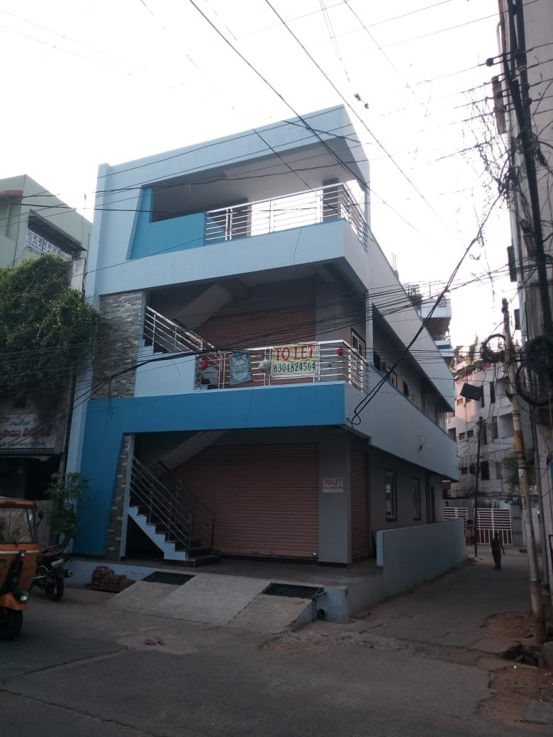 G+1 Commercial Buiding for Rent at Lakshmi Varapu Peta, Rajhamundry