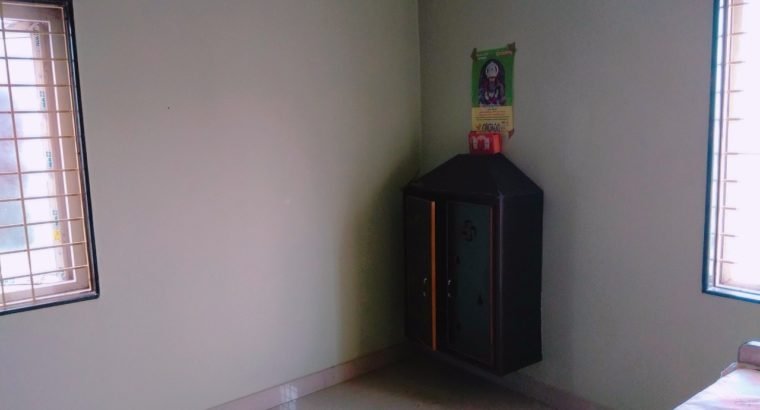 Residential Flat for Sale at Annamayya Veedi, Rajhamundry