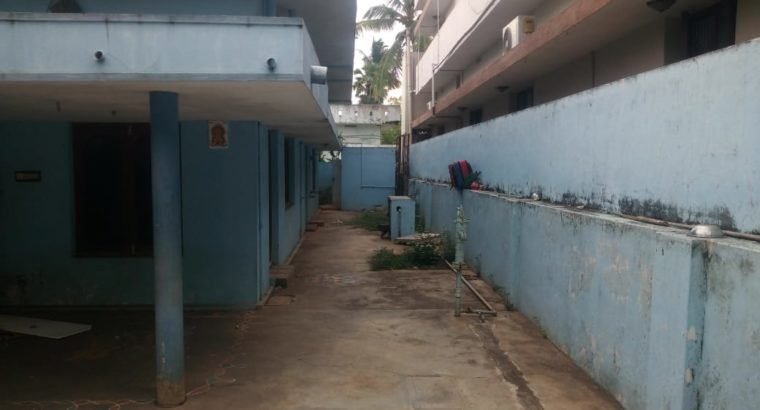 Old Individual House For Sale at Srinivasa Nagar, Gaigalpadu