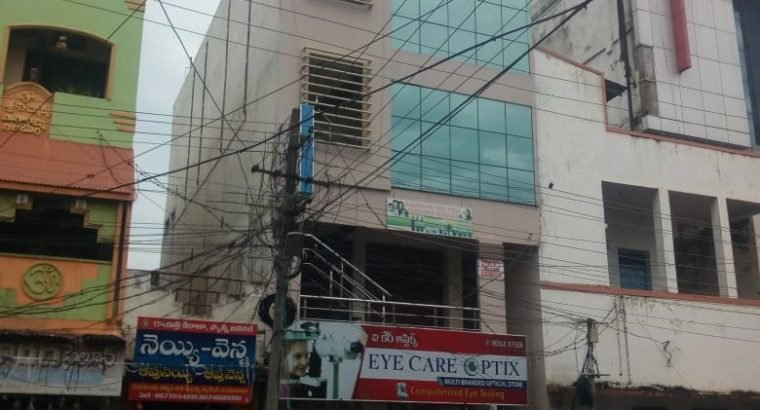 Commercial Space – 1st Floor for Rent at Gamjam Vari Street, Kakinada