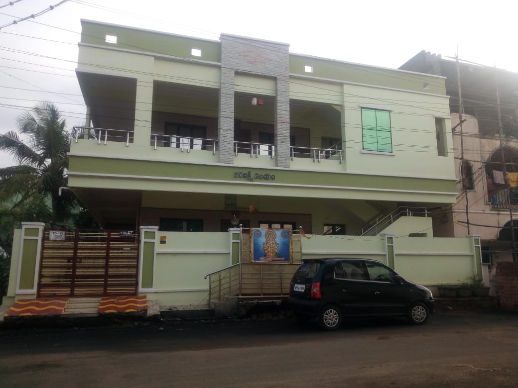 G +1 Individual House For Rent at VydyaNagar, Kakinada