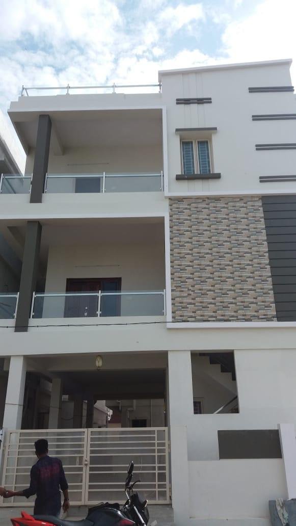 Duplex House For Rent at Rayudupalem, Kakinada