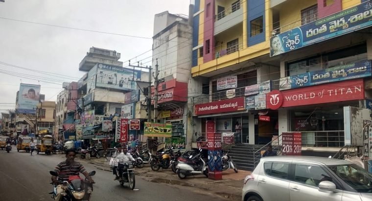 Commercial Space for Rent at Rashtrapati Road, Tanuku