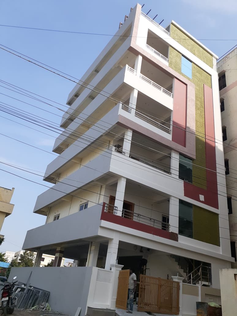 G +4 Commercial Building For Rent at Mangamuru Road, Ongole