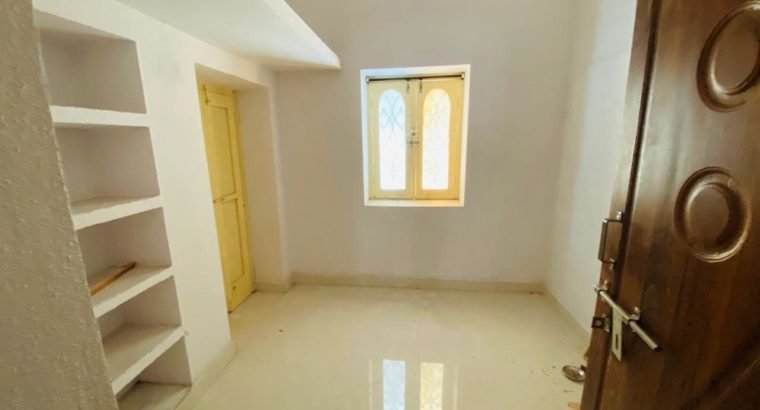 3BHK House For Rent at Main Road Bhaninagar Tirupati