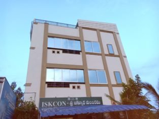 Commercial Space For Rent at Sri Rajarajeswari Ashram Road, NavaBharath Junction, Srikakulam