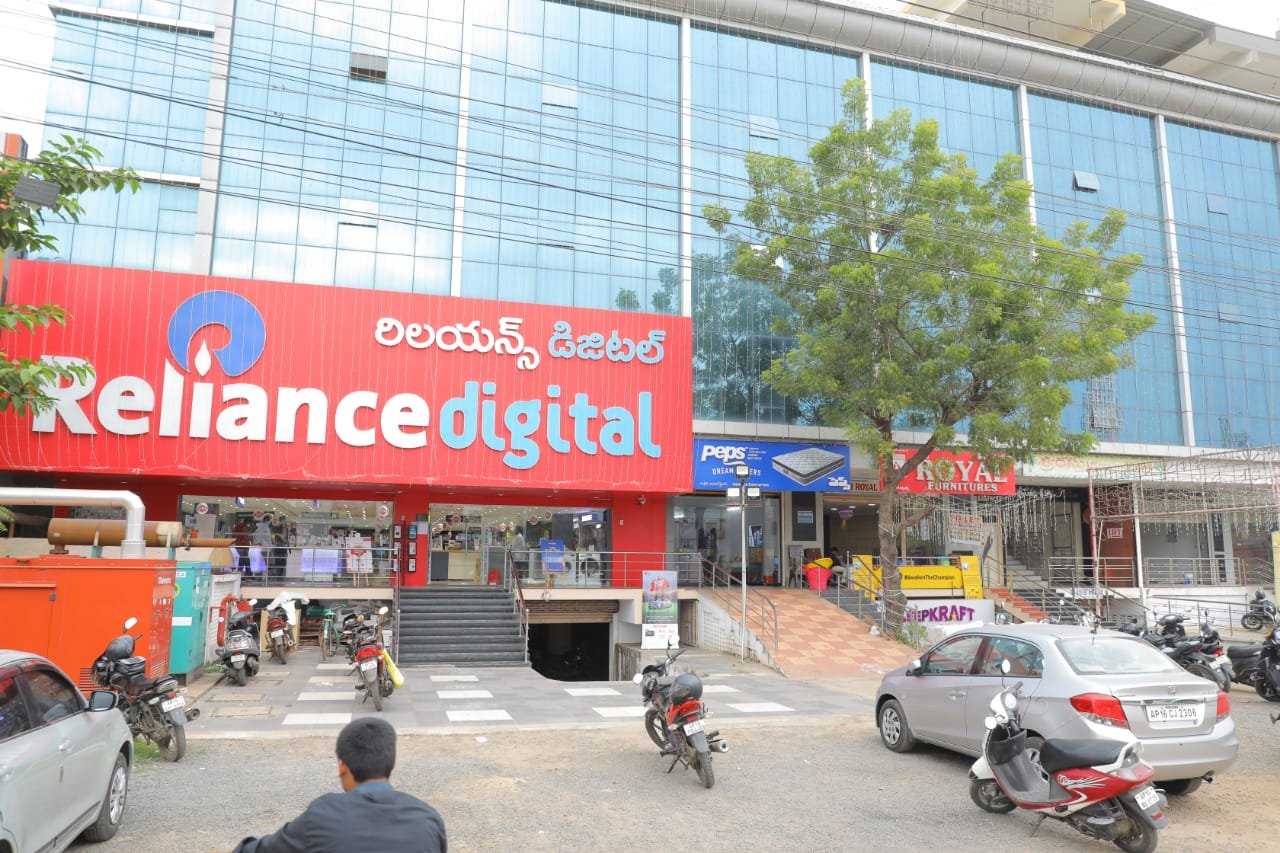 G+1 Commercial Space at Reliance Digital Building For Rent / Lease at Bhavanipuram Bypass Road, Vijayawada