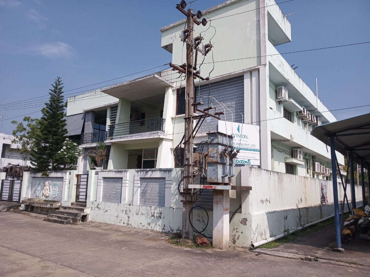 G +1 Commercial Building Space for Rent at Seven Hills Road, Pallamraju Nagar ,Kakinada.