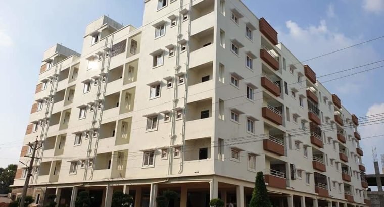 3BHK & 2BHK Flats for Sale at GSL Hospital Backside, Rajamahendravaram.