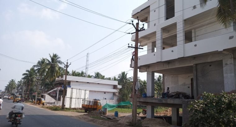 G +3 Commercial Building For Rent at Main Road, Thatipaka