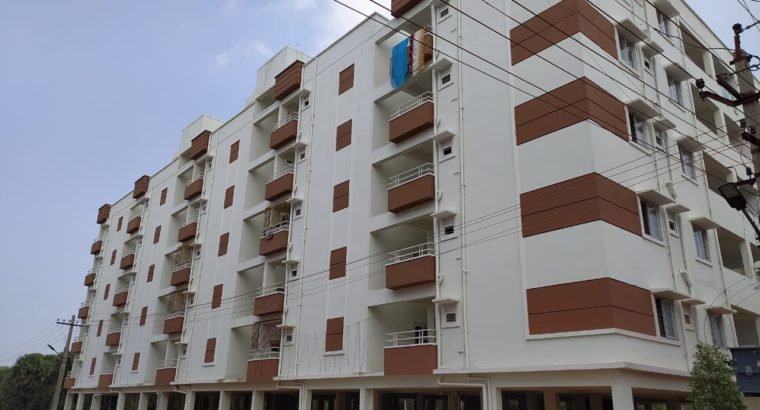 3BHK & 2BHK Flats for Sale at GSL Hospital Backside, Rajamahendravaram.