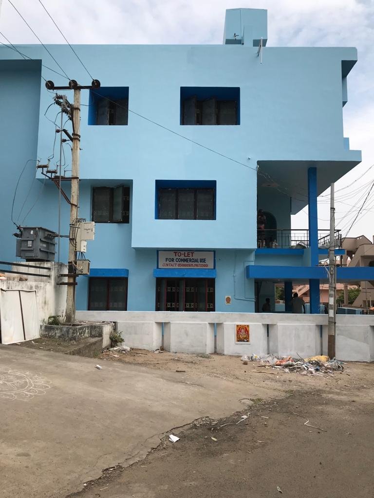 G+2 Commercial Building Space For Rent at Old Somalamma Temple Street, Rajahmundry.