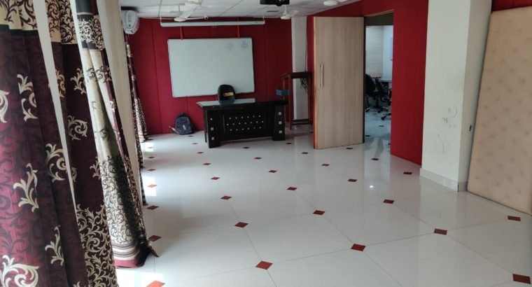 1600 sft Commercial Flat for Rent