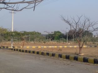 Residential Land for Sale at Kovvur, Kakinada Rural.