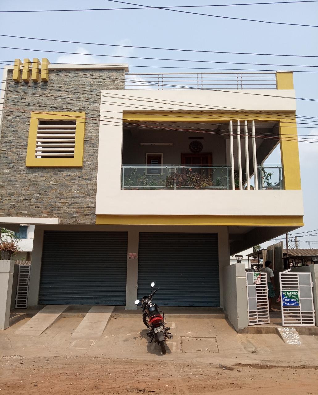 Commercial Space For Rent at Rayudupalem,Kakinada.