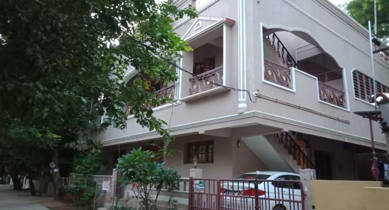 G +1 Independent Building For Sale at Khadi Colony Tirupati.